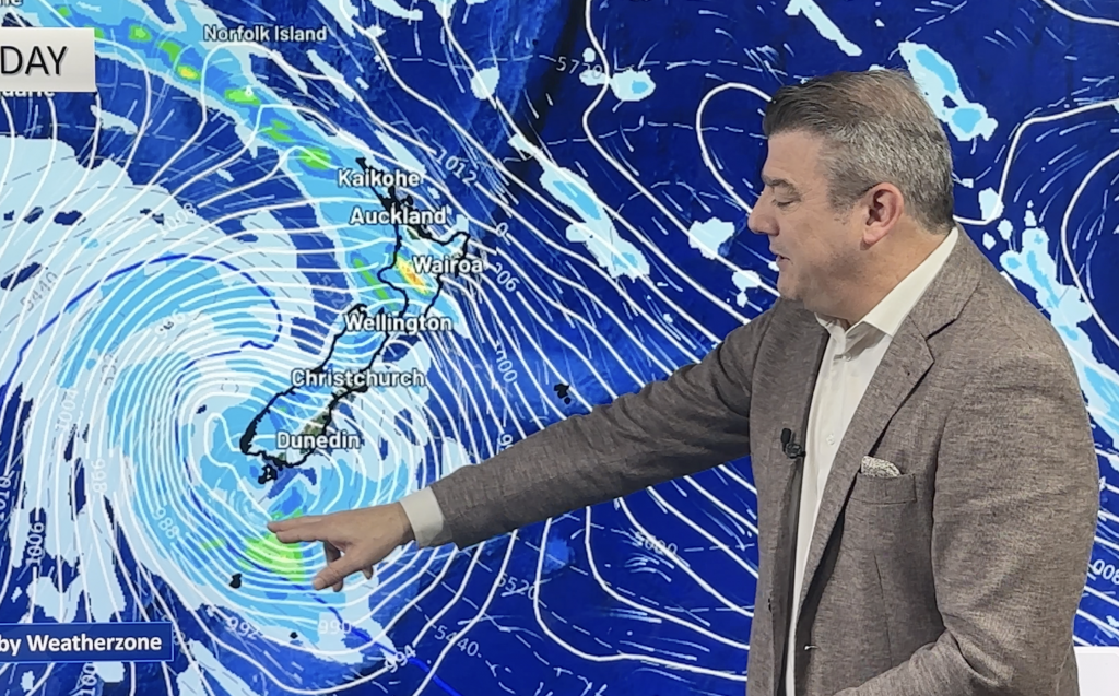 VIDEO NZ 10 Day Forecast Autumn weather is developing WeatherWatch New Zealand